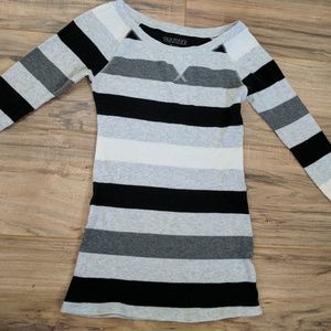 Long sleeve striped shirt